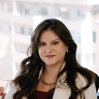 Karla Pavanelo, advogada, fotografada por Raiza Barbozza.